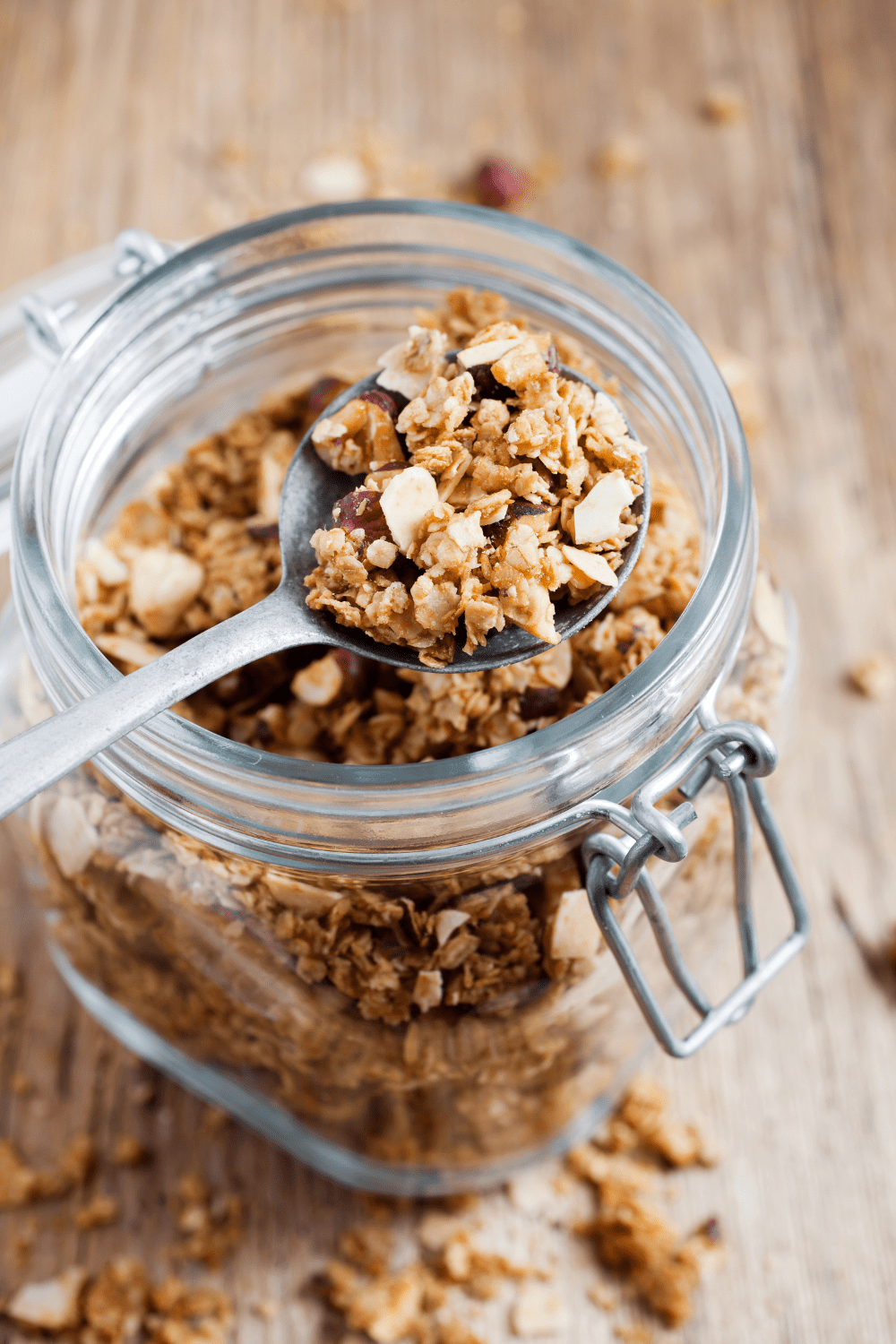 Read more about the article Craving Crunchy Keto Granola? Look No Further!