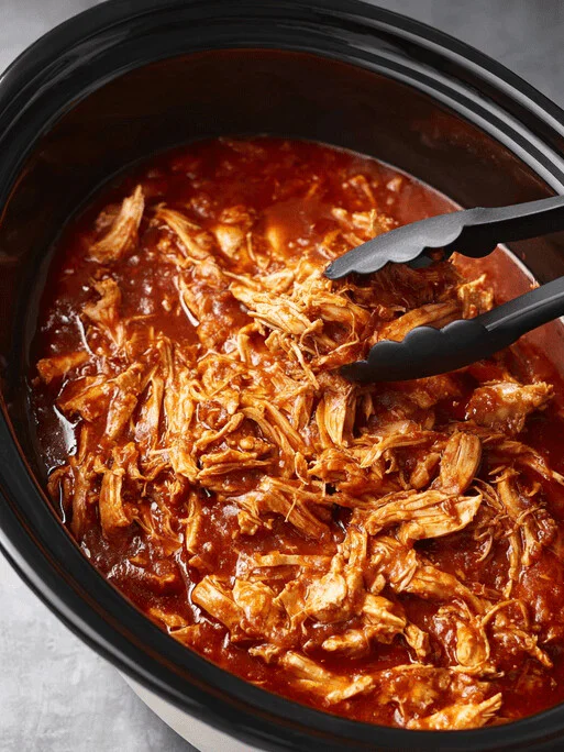 Easy Low-Carb Slow Cooker Fiesta Chicken Recipe