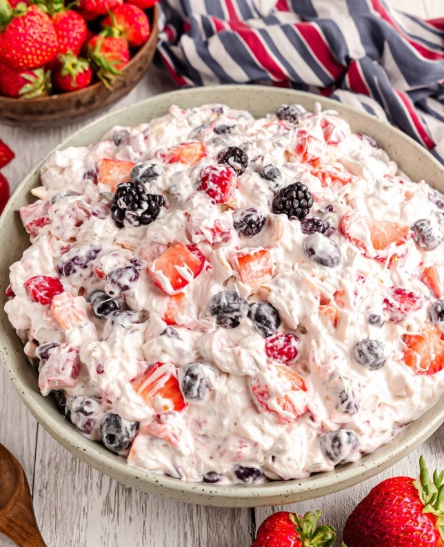 Sunshine in a Bowl: My Go-To Creamy Summer Berry Medley (It’s Low-Carb!)