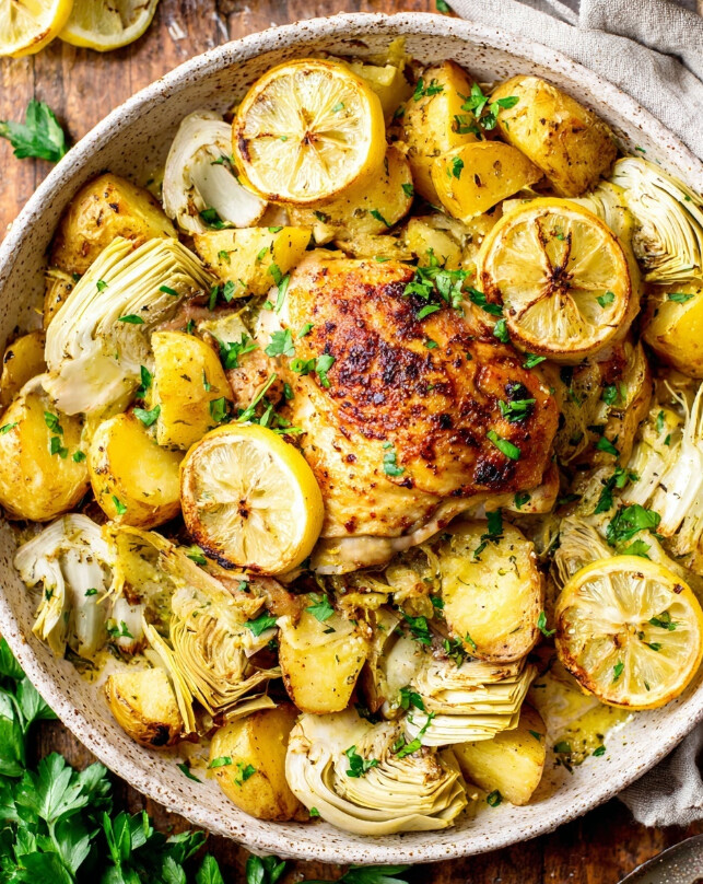 Read more about the article One-Pan Sunshine: My Go-To Lemon Herb Chicken & Potatoes