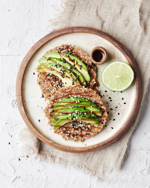 My Go-To Snack Attack: Quick & Viral Avocado Rice Snaps!